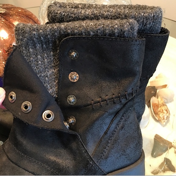 NINE WEST BOOTS - Picture 2 of 5